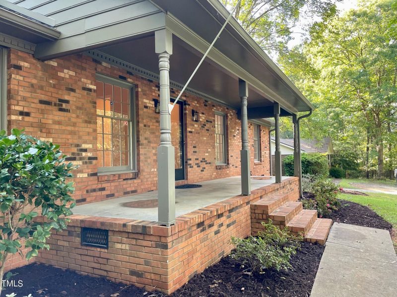 5720 Genesee Dr, Durham, NC 27712