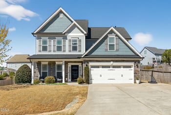 5720 Lumiere St, Holly Springs, NC 27540