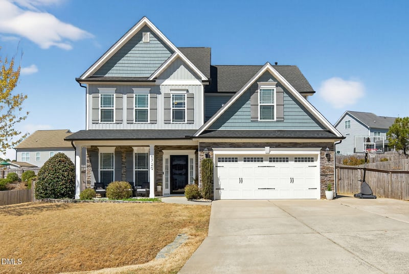 5720 Lumiere St, Holly Springs, NC 27540