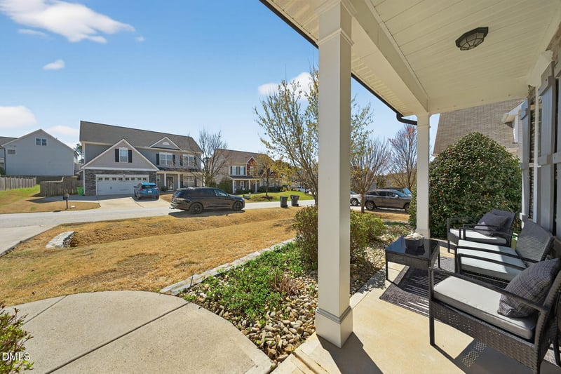 5720 Lumiere St, Holly Springs, NC 27540