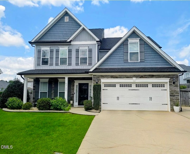 5720 Lumiere St, Holly Springs, NC 27540