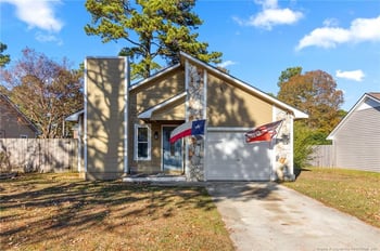 5720 Pepperbush Dr, Fayetteville, NC 28304