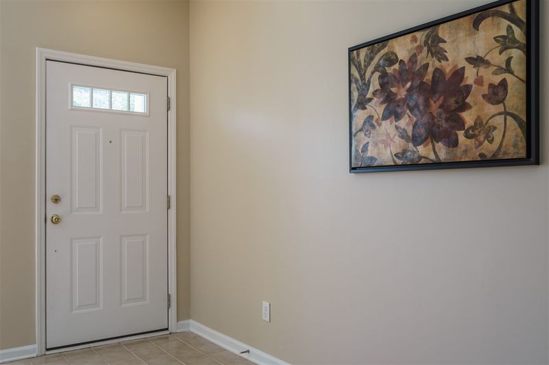 5721 Corbon Crest Ln, Raleigh, NC 27612
