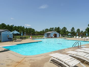 5721 Quail Ridge Dr, Sanford, NC 27332