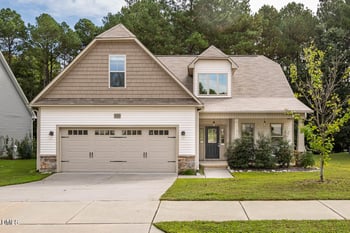 5721 Satinwood Dr, Clayton, NC 27520
