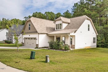 5721 Satinwood Dr, Clayton, NC 27520