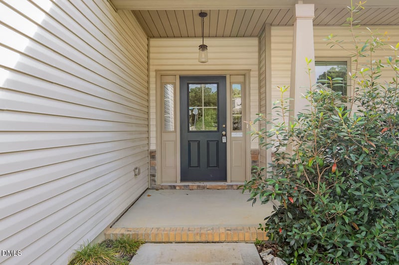 5721 Satinwood Dr, Clayton, NC 27520