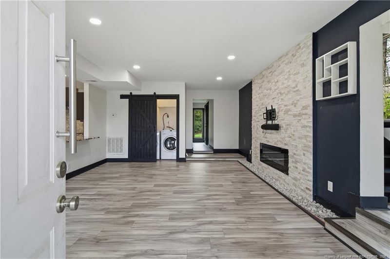 5721 Waters Edge Dr, Fayetteville, NC 28314