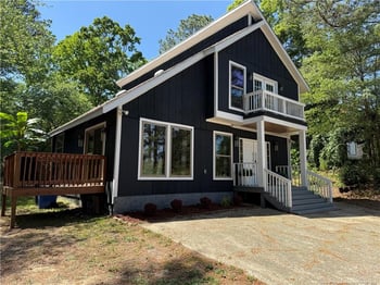 5721 Waters Edge Dr, Fayetteville, NC 28314