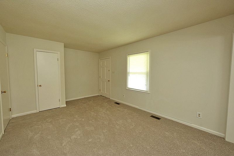 5722 Claremore Dr, Durham, NC 27712