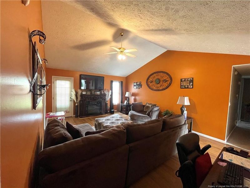 5722 Driver Cir, Hope Mills, NC 28348