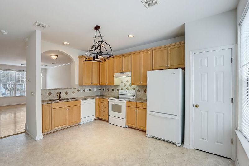 5723 Clearbay Ln, Raleigh, NC 27612
