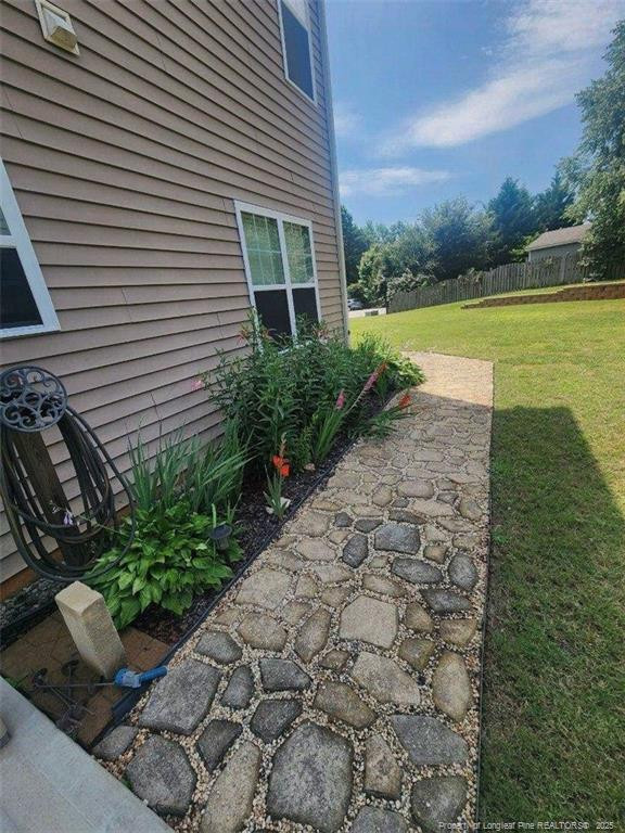 5724 Avera Ln, Holly Springs, NC 27540