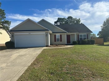 5724 Crepe Myrtle Dr, Hope Mills, NC 28348