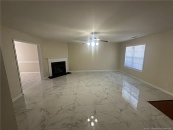 5724 Crepe Myrtle Dr, Hope Mills, NC 28348