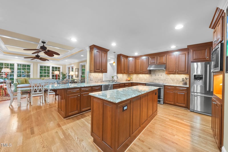 5724 Edgedale Dr, Raleigh, NC 27612