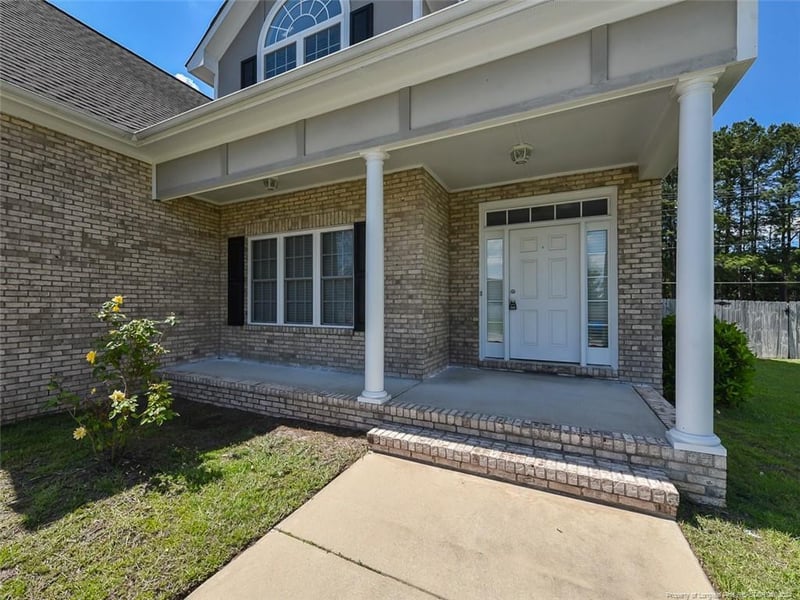 5724 Gentleman Dr, Hope Mills, NC 28348