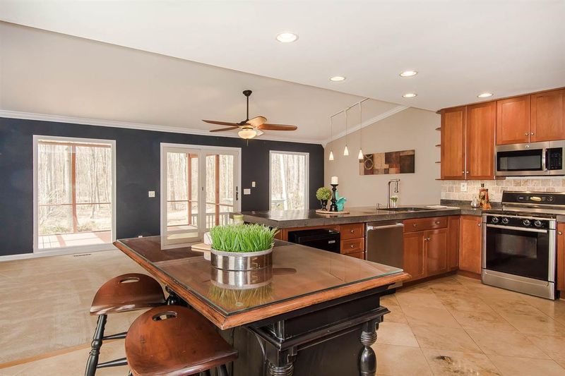5724 Williamsburg Way, Durham, NC 27713