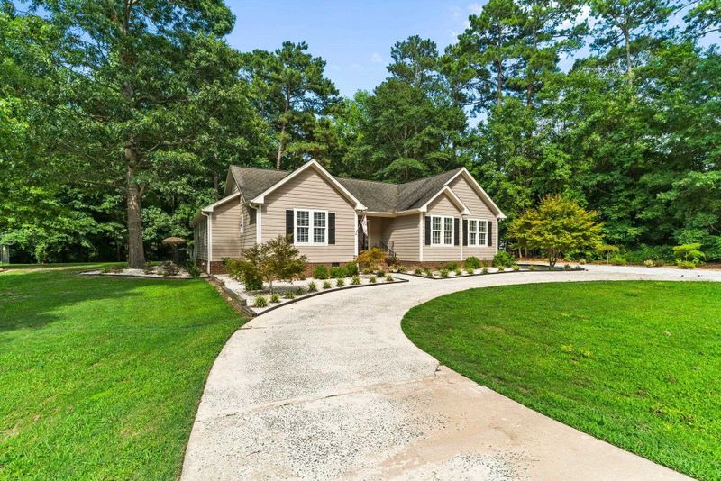 5724 Zacks Mill Rd, Angier, NC 27501