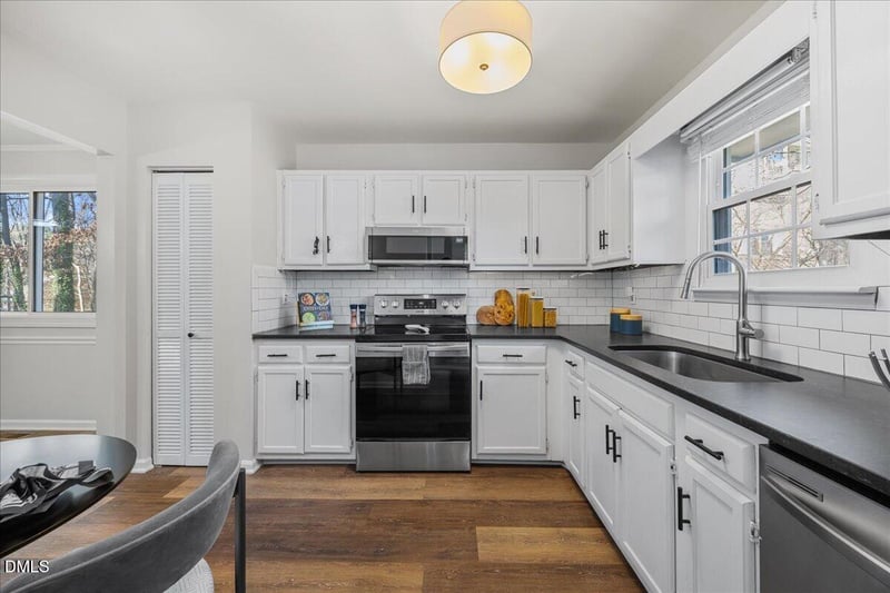 5725 Pool Side Dr, Raleigh, NC 27612