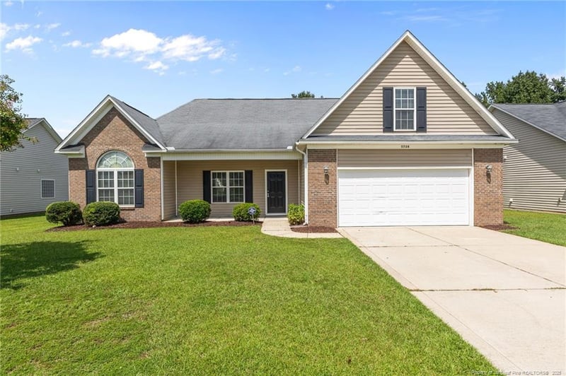 5728 Nessee St, Fayetteville, NC 28314