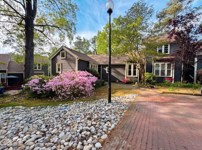 5728 Sentinel Dr, Raleigh, NC 27609