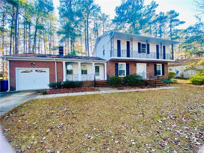 5729 Dobson Dr, Fayetteville, NC 28311
