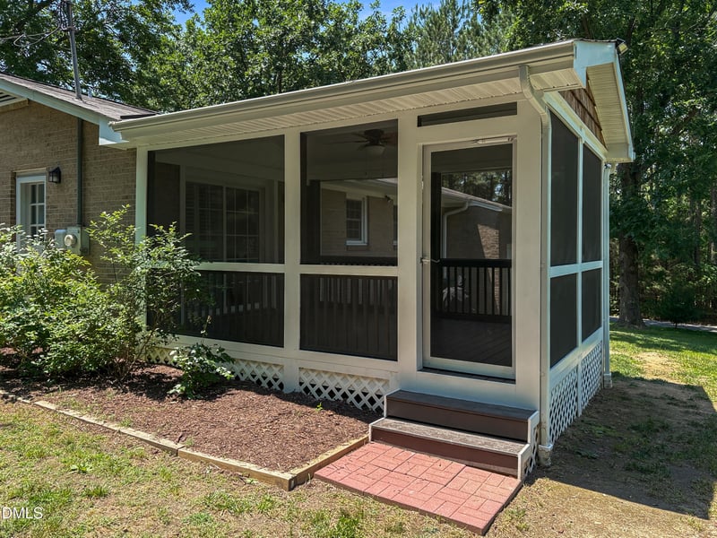 573 Arnold Rd, Louisburg, NC 27549