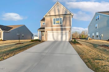 573 Highview Dr, Benson, NC 27504