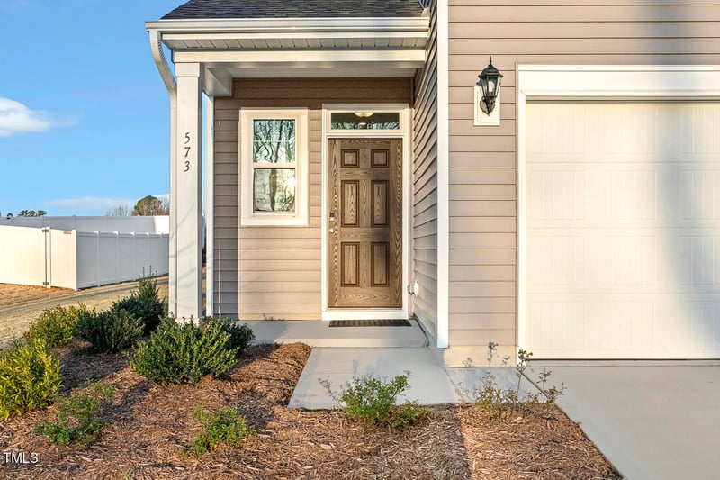 573 Highview Dr, Benson, NC 27504
