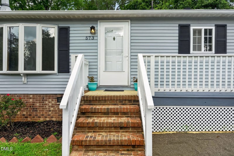573 Homemont Ave, Hillsborough, NC 27278
