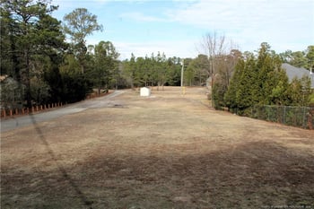 573 Porter Rd, Hope Mills, NC 28348