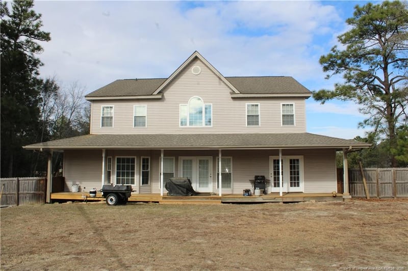573 Porter Rd, Hope Mills, NC 28348