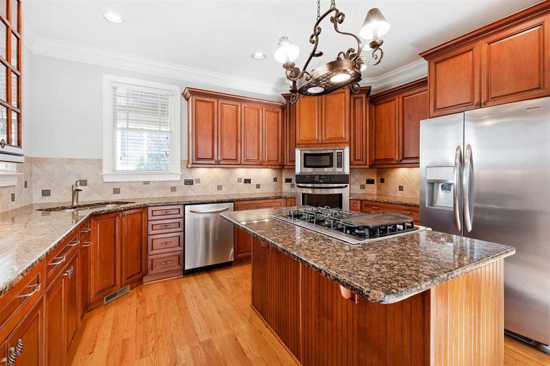 5730 Belmont Valley Ct, Raleigh, NC 27612