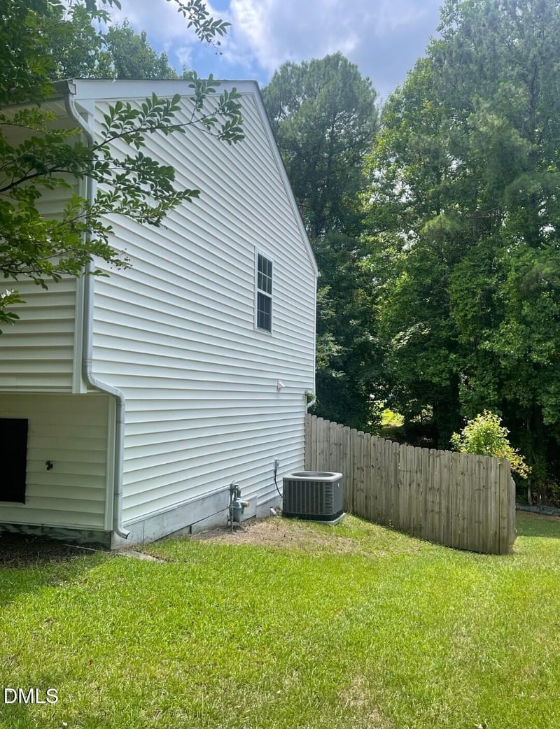 5732 Brambleton Ave, Raleigh, NC 27610