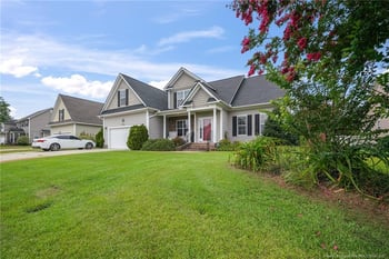 5732 Gentleman Dr, Hope Mills, NC 28348
