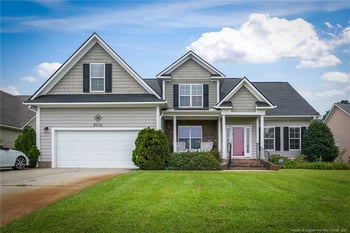 5732 Gentleman Dr, Hope Mills, NC 28348