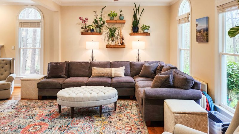 5732 N Hawthorne Way, Raleigh, NC 27613