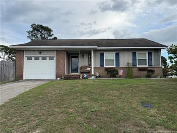 5733 Sagamore Rd, Hope Mills, NC 28348