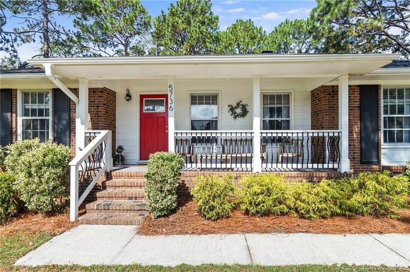 5736 Archer Rd, Hope Mills, NC 28348