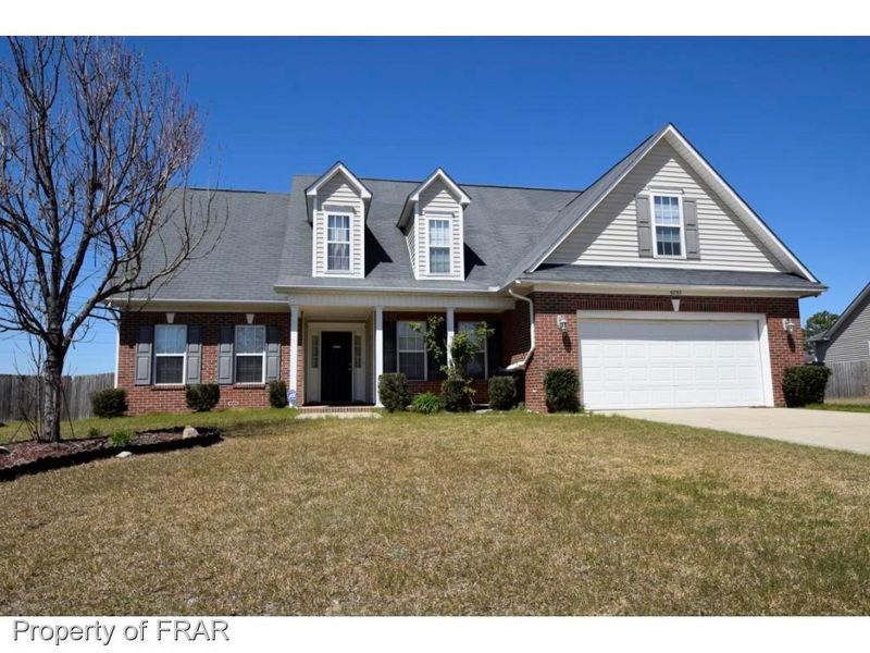 5737 Azure Dr, Hope Mills, NC 28348
