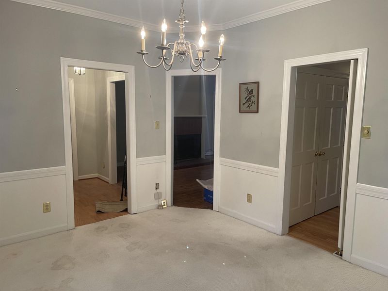 5737 Sentinel Dr, Raleigh, NC 27609