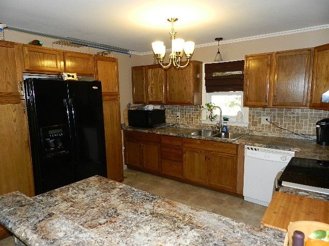 5739 Woodcrest Dr, Raleigh, NC 27603