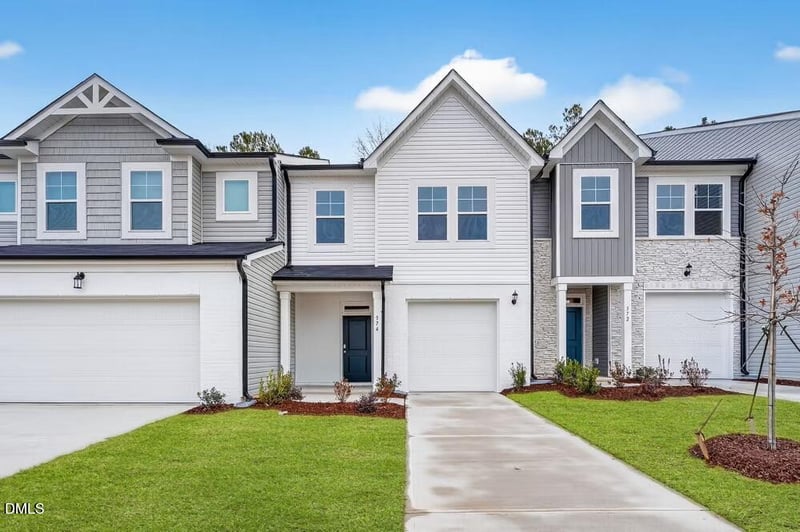 574 Barrington Row Ave, Zebulon, NC 27597