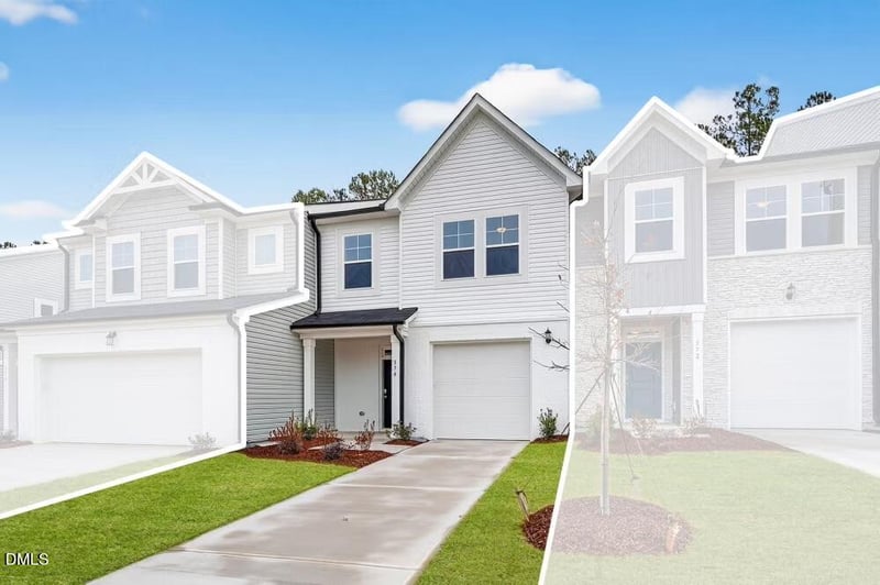 574 Barrington Row Ave, Zebulon, NC 27597