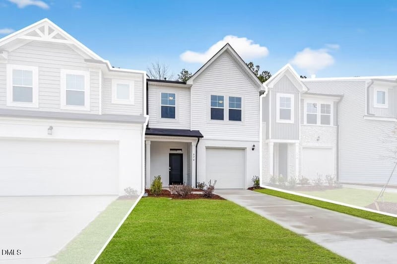 574 Barrington Row Ave, Zebulon, NC 27597