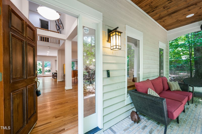 574 Chatham Dr, Chapel Hill, NC 27516