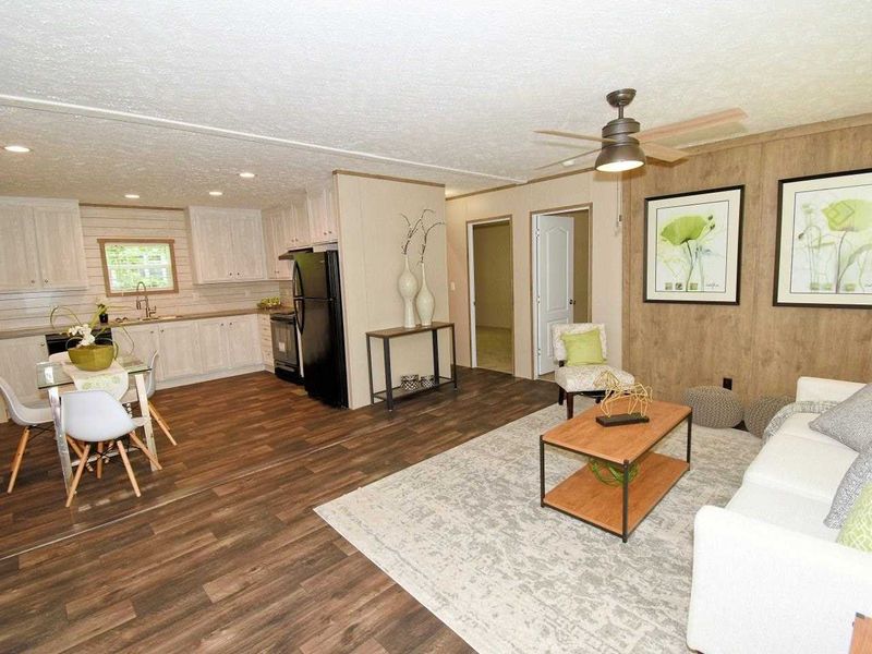 574 Dixie Ave, Hillsborough, NC 27278