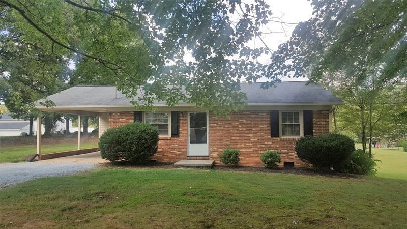 574 Hesters Store Rd, Roxboro, NC 27574