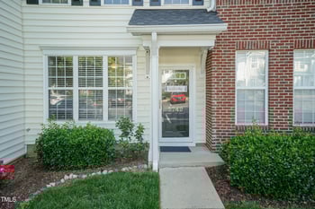 5742 Corbon Crest Ln, Raleigh, NC 27612